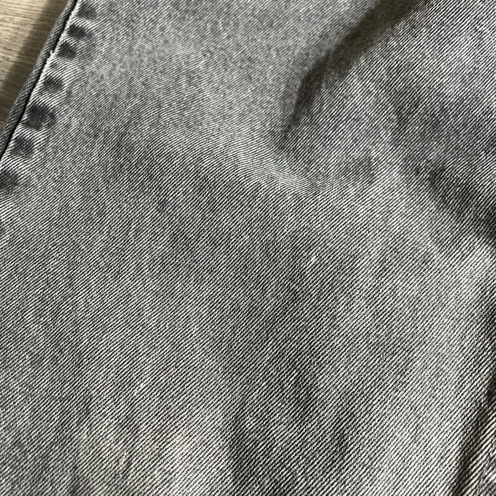 VTG Levis 505 Jeans Fits 32x28.5 Regular Fit Black Denim Faded Grunge Distressed